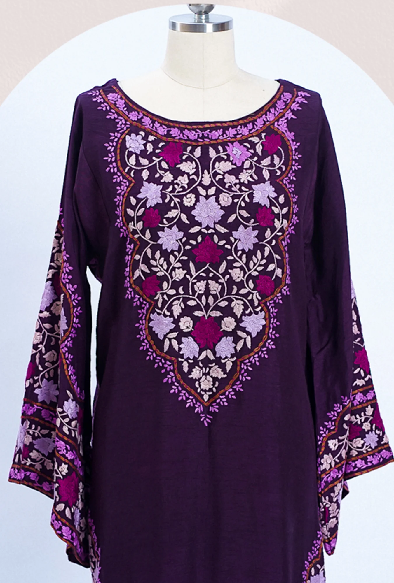 Women's short shirt with embroidery at front and sleeve
